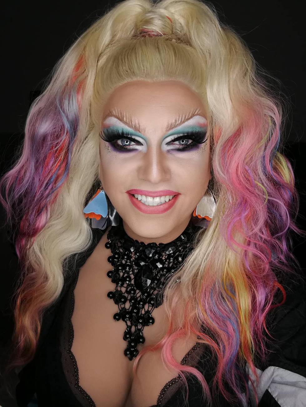 DivaDeluxe-PamPengco1.jpg DivaDeluxe-PamPengco1.jpg